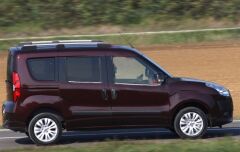 Fiat Doblo 2 cam alt çıtası 2010 Sonrası Niken