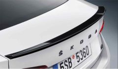 Skoda Octavia Boyalı Spoiler 2020+ sonrası (Pianoblack)