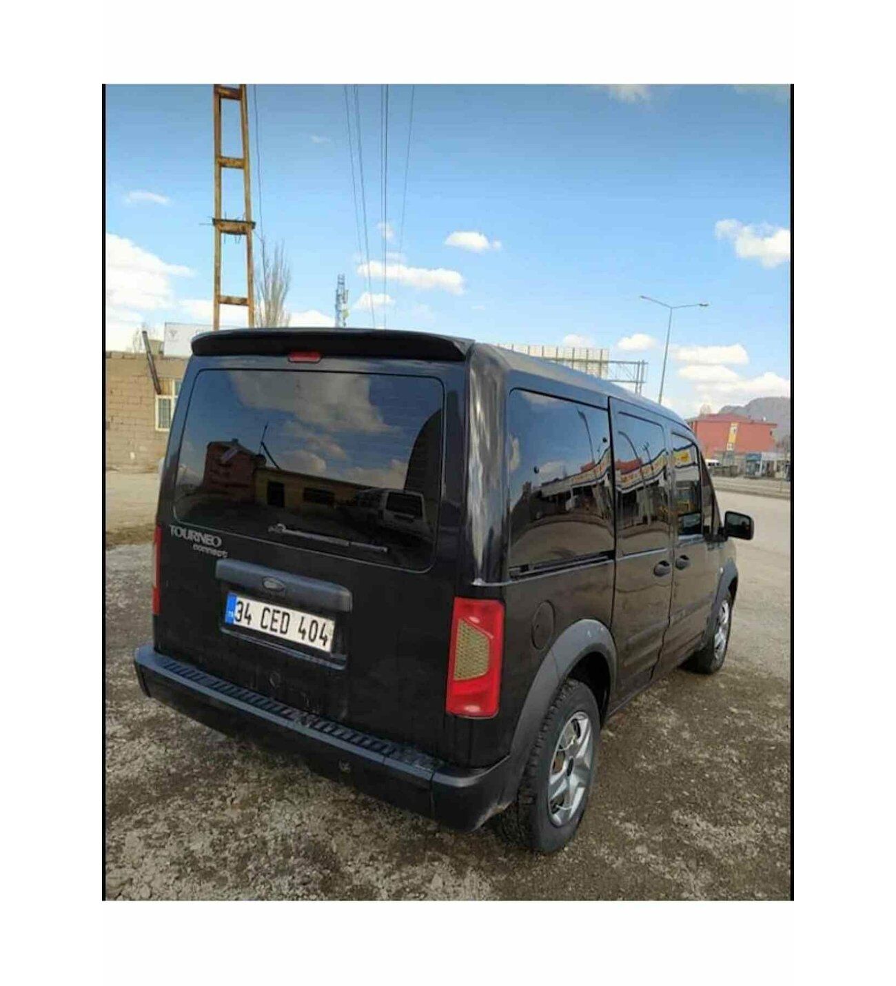 Ford Connect Boyalı Spoiler 2003-2014 arası (Pianoblack)