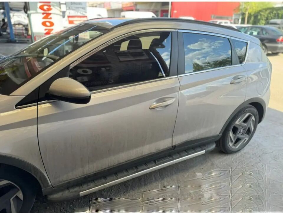 Hyundai Bayon Krom Cam Çerçevesi 12 Parça TamTur 2020+ Uyumlu