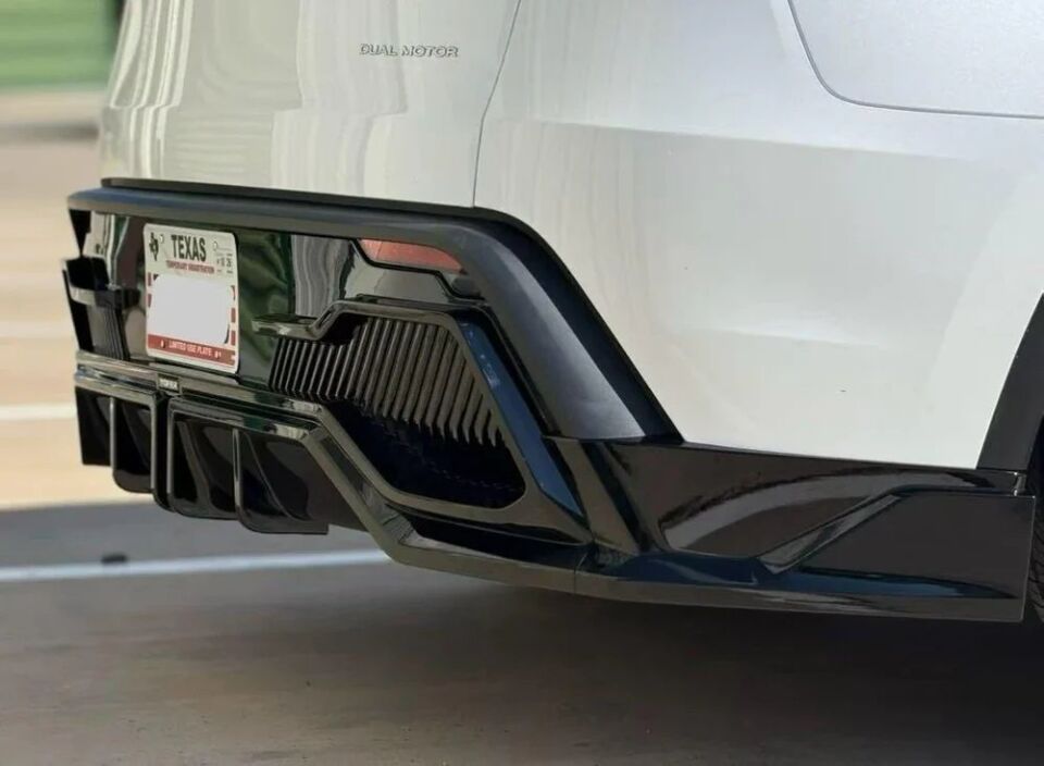 Tesla Model Y Juniper Yofer Body Kit 2025+ Sonrası Uyumlu (Spoilersiz Model)