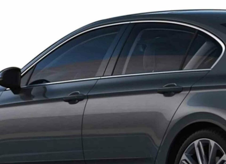 Volkswagen Passat B8.5 Cam Çerçevesi Kromu Nikelajı 2019 Sonrası