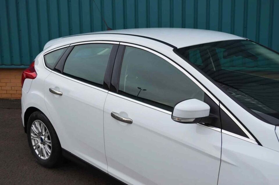 Ford Focus 3 Hb Krom Cam Çerçeve Çıtası 2012-2015 arası