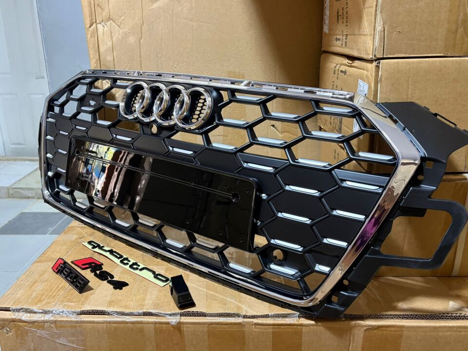 Audi A4 Rs4 Ön Panjur Krom Çerçeve b9,5 2020+ Sonrası Uyumlu