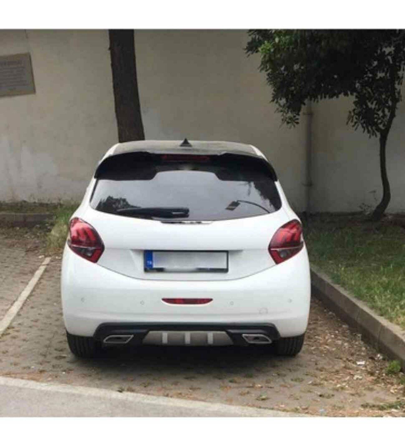 Peugeot 208 uyumlu üniversal difüzör Siyah 2012 ve sonrası modeller