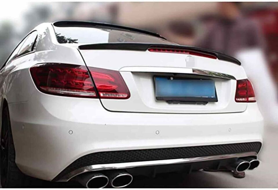 Mercedes w207 boyalı (Pianoblack) spoiler 2010-2016 arası