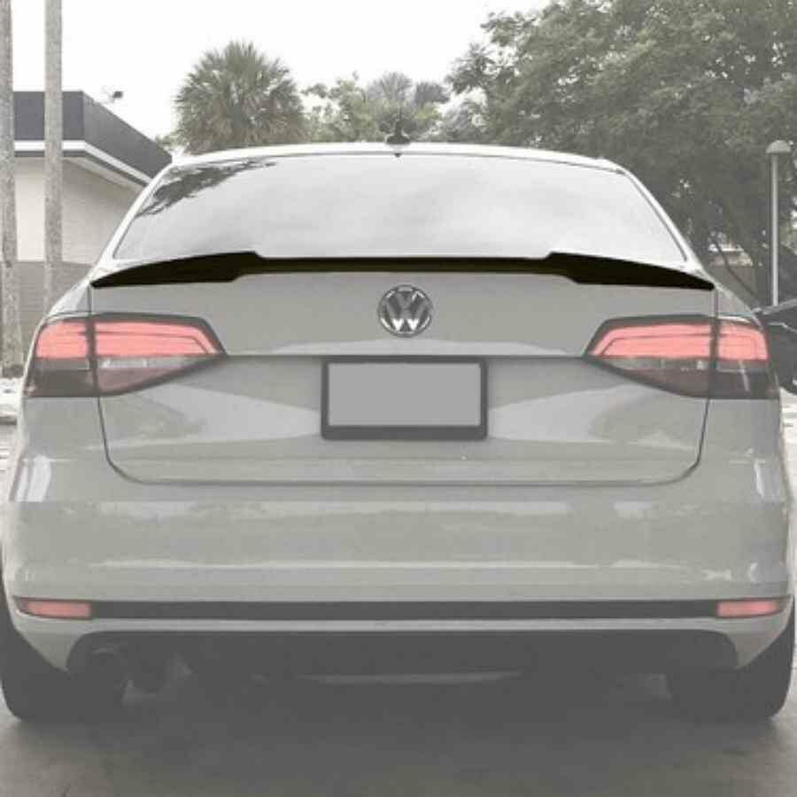 Vw Jetta M4 boyalı spoiler (Pianoblack) 2012 sonrası