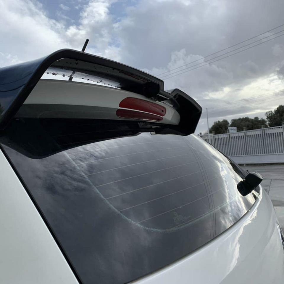 Vw Polo 6r-6c Oettinger boyalı spoiler (Pianoblack) 2009-2018 arası