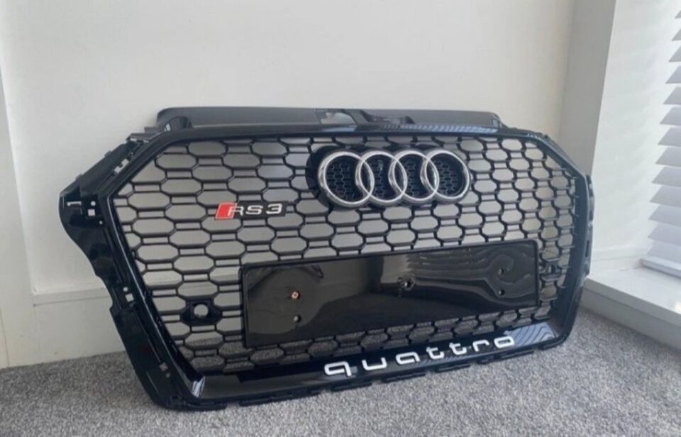 Audi A3 Rs3 Panjur 2017-2019 Arası Uyumlu Siyah