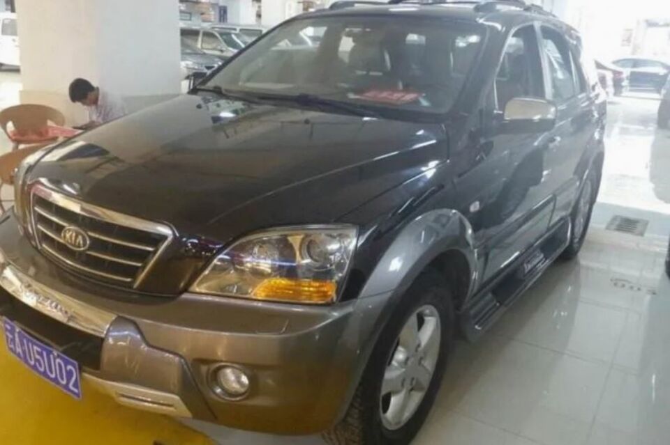 Kıa Sorento Yan Basamak 2003-2006 Arası Uyumlu Siyah Oem Boyalı